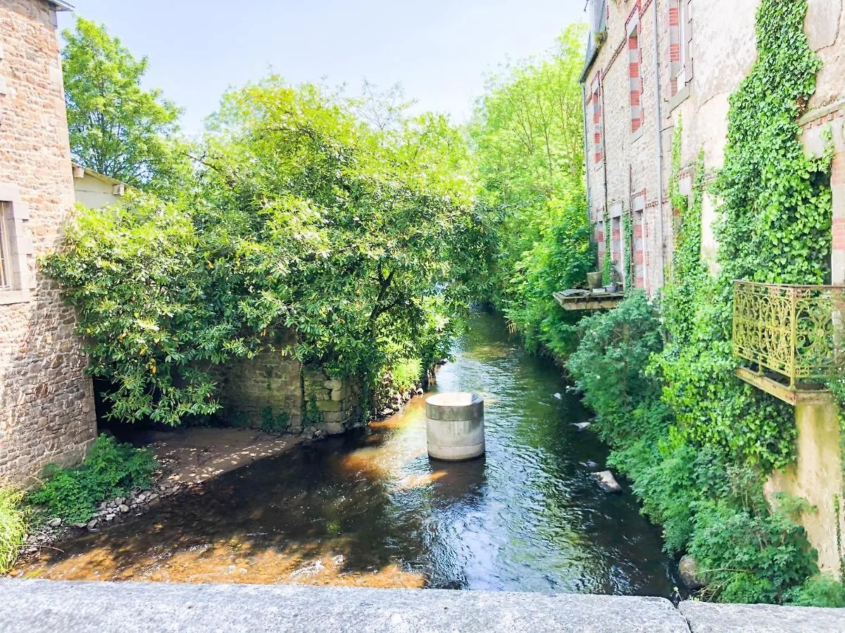 Appartement **NEW** Le Nid Douillet au cœur de Guingamp 0*,